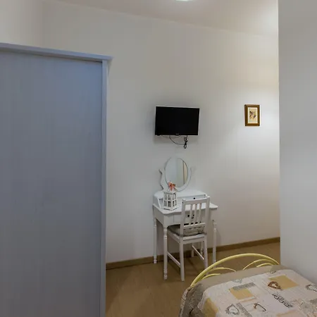 A Casa Dei Nonni Nocleg ze śniadaniem 3*